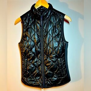 J Crew Women’s Puffer Quilted Vest Jacket Size XS Hooded Double Zipper Packable